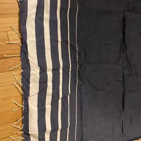 Turkish Towel in Navy & White - Picture 3 of 6